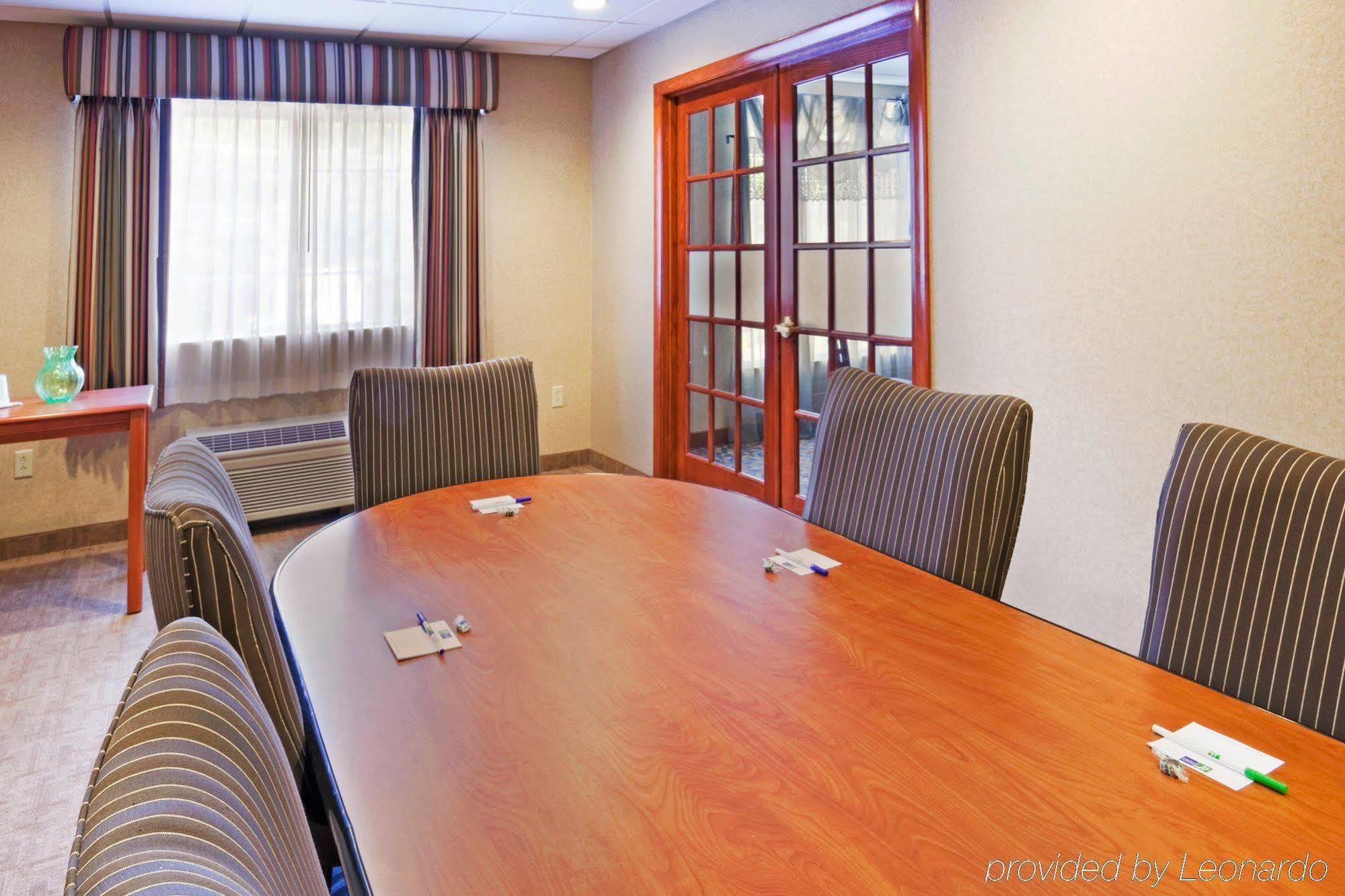 Holiday Inn Express Hotel & Suites Boston - Marlboro By Ihg Hudson Eksteriør billede
