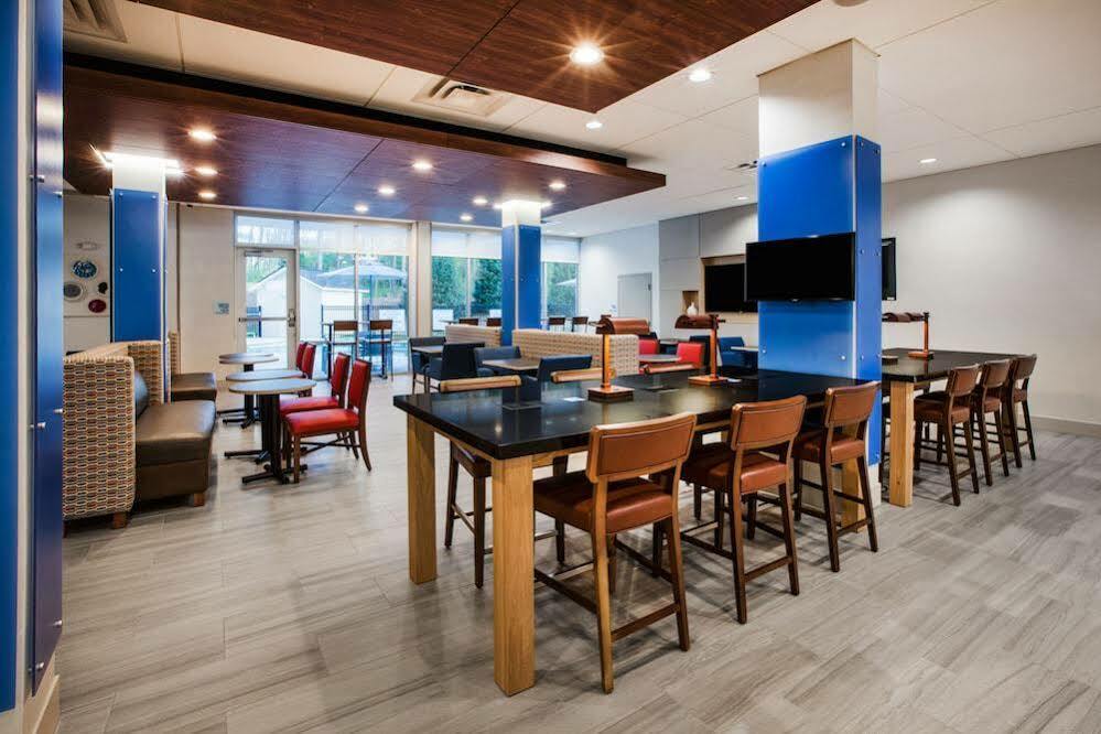 Holiday Inn Express Hotel & Suites Boston - Marlboro By Ihg Hudson Eksteriør billede