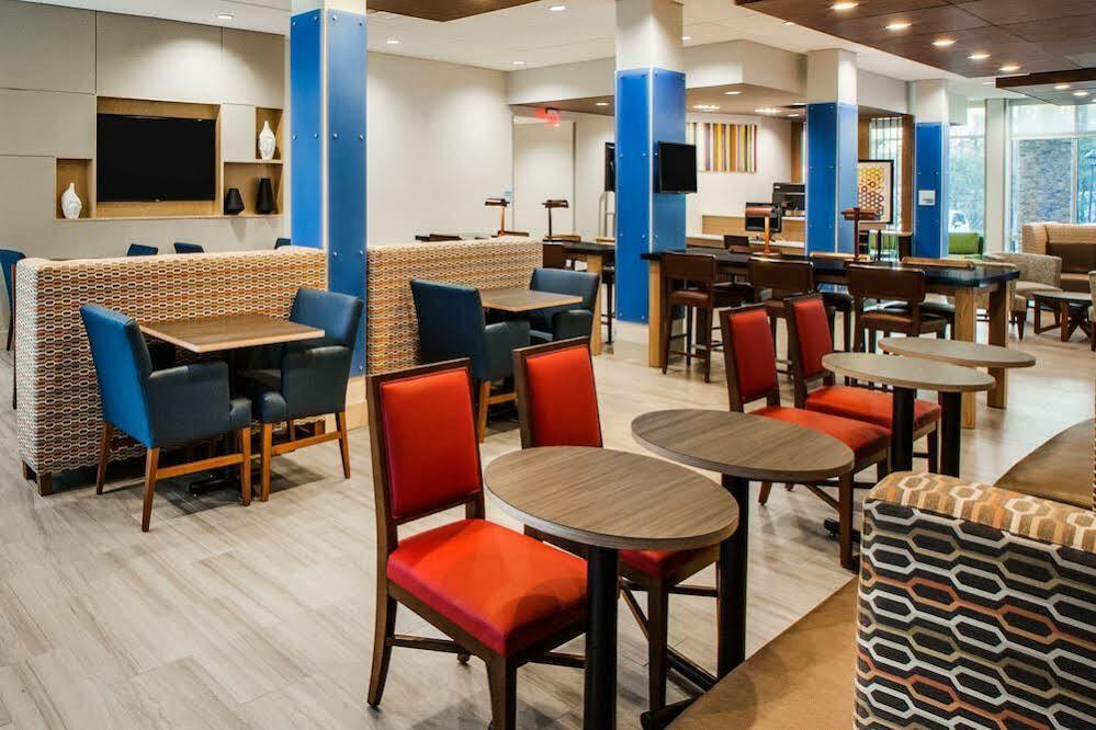 Holiday Inn Express Hotel & Suites Boston - Marlboro By Ihg Hudson Eksteriør billede